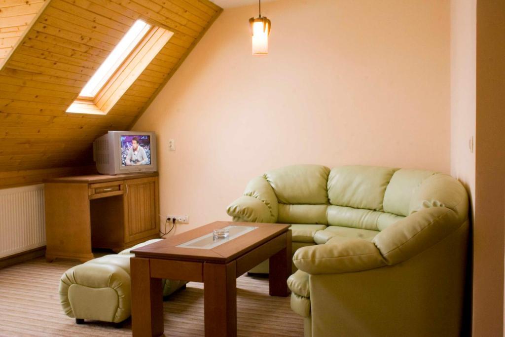 Family Hotel Zora ラズロク 部屋 写真