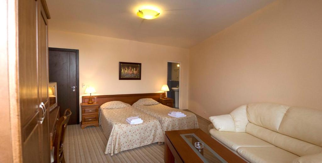 Family Hotel Zora ラズロク 部屋 写真