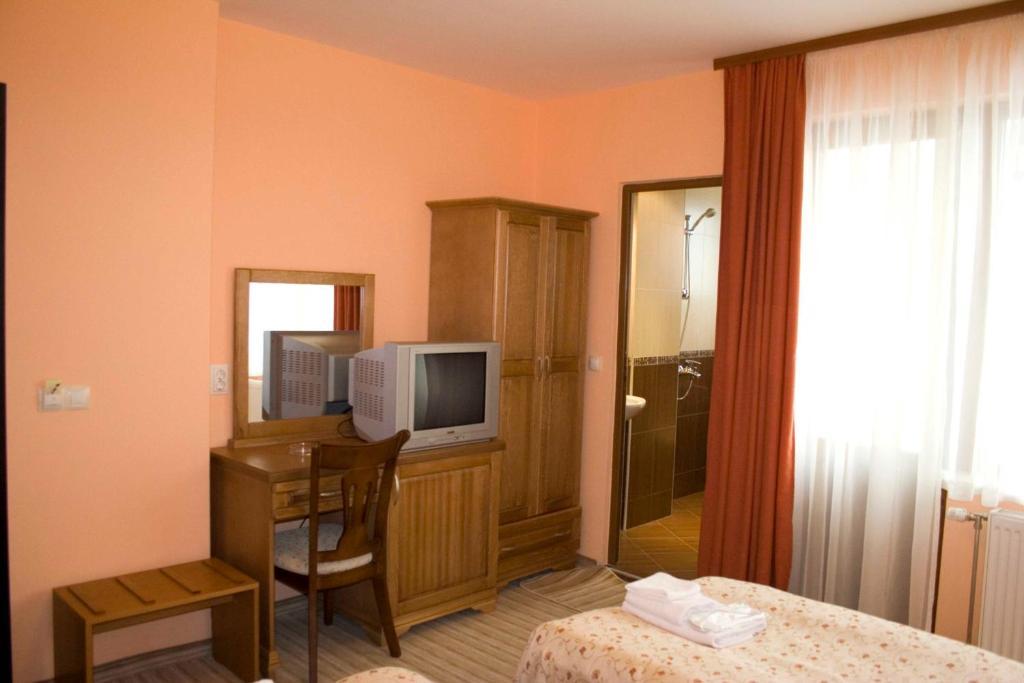 Family Hotel Zora ラズロク 部屋 写真