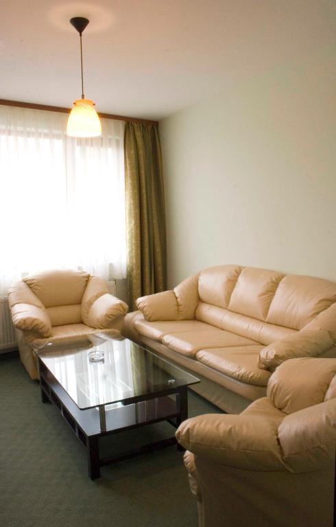 Family Hotel Zora ラズロク 部屋 写真